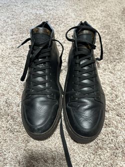 LOUIS VUITTON SNEAKERS