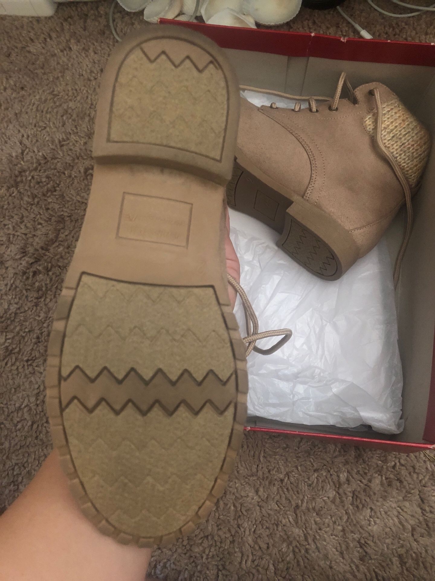 Girls shoes