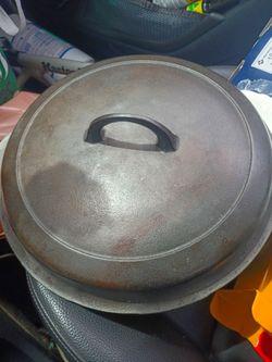RARE!!!!!!GRISWOLD SMALL LOGO HIGH DOME CAST IRON LID.