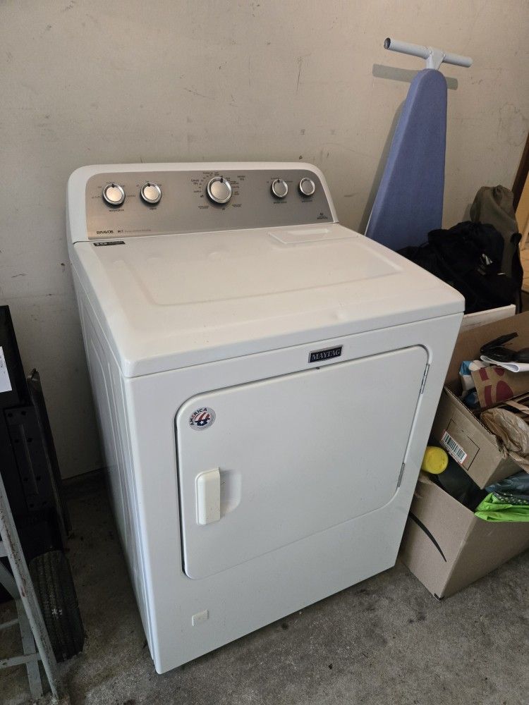 Barley Used MAYTAG GAS DRYER WARRANTY INCLUDED