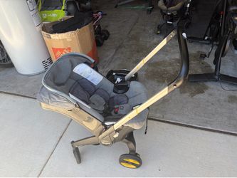 Doona car seat and base