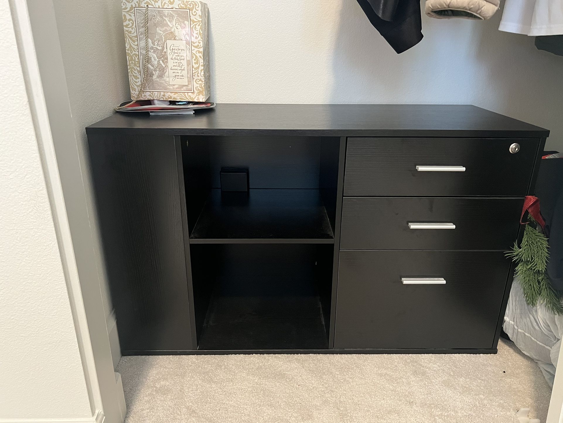 Filing Cabinet (with lock) - Great Condition