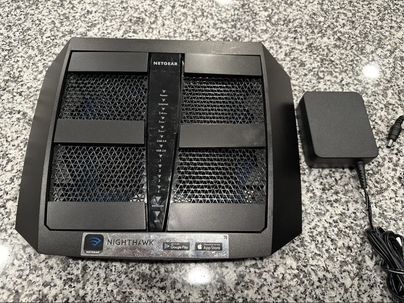 NETGEAR Nighthawk X6 Smart Wi-Fi Router (R8000) - AC3200 Tri-band Wireless Speed