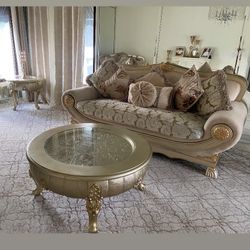 Sofa Love Seat Arm Rest Chair Tables Everything In Photo