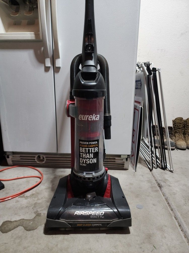 Eureka AirSpeed EXACT Pet Bagless Upright Vacuum, AS3001A