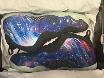 Nike Galaxy Foamposite Sz 15