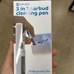 NWT 3 in 1 Earbud Cleaning Pen