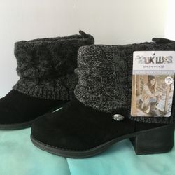 Muk Luks Sweater Boots, Size 9