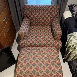 Arm Chair with Ottoman