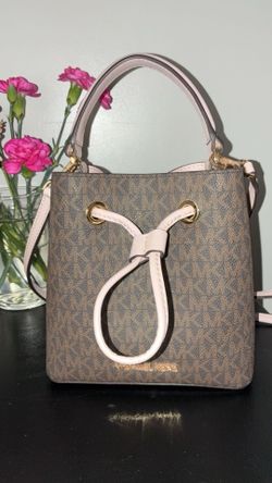 Michael Kors Bucket Bag