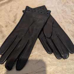 Vintage Ladies Leather Gloves