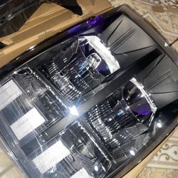 Chevy Silverado 2007-2013 Headlights 