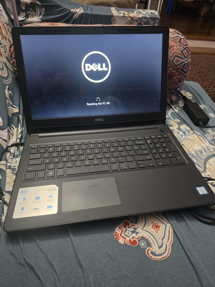 Dell Inspiron 15 3000 Series