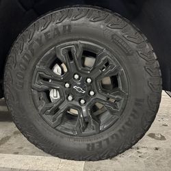 ZR2 Silverado Rims and Tires mint