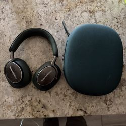 Bowers And Wilkins Px8