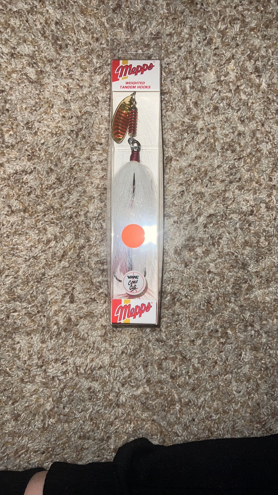 Mepps Weighted Tandem Hooks Fishing Lure natural squirrel or bucktail dressing 1 1/3 oz