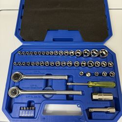 WORKPRO 52 PIECES SOCKET WRENCH SET