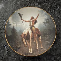 Painted Plate Bradford Exchange Signed By Artist Chuck Ren 1992.  Size 8 inches wide .  Preowned excellent condition.  Has been on display in a cabine