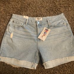 levi’s denim shorts