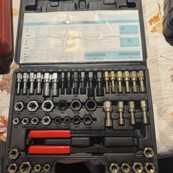 48 pc thread restoring kit new in box $60 firm in n Lakeland 