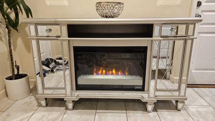 Mirrored Selvir Fireplace