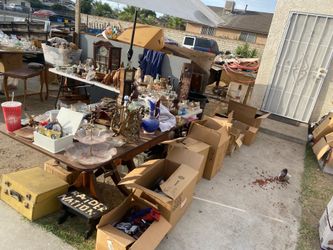 Knickknacks galore come get it we got these plus