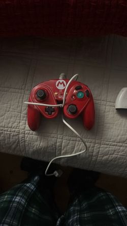 Mario Wii controller