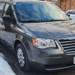 2010 Chrysler Town & Country