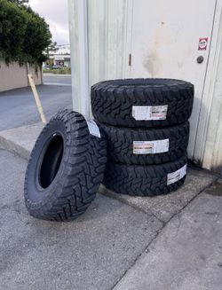 35x12.50r17 Toyo Mt Tires