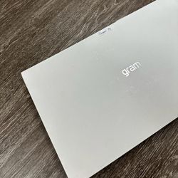LG Gram 15 Laptop -  PAYMENTS AVAILABLE ONLY $25 DOWN - NO CREDIT NEEDED 