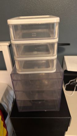Storage containers