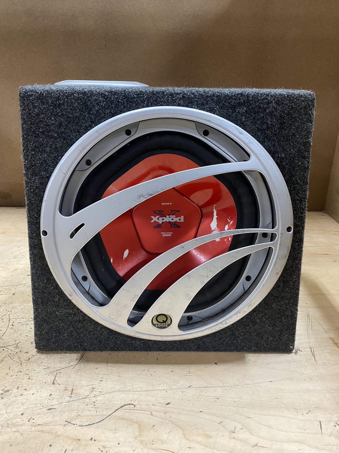 Sony Xplod Subwoofer 1200W Kenwood Amplifier KAC 7201 800W