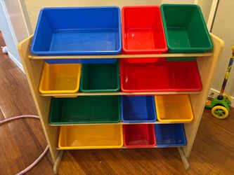 Toy’s organizers