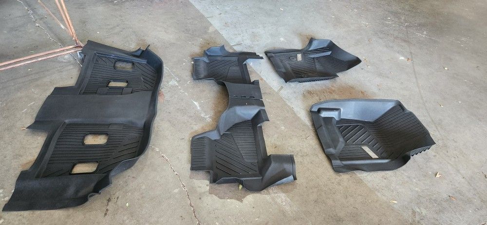 2017 Escalade Floor Mats