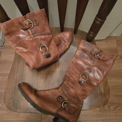 Women's Boots Size 9