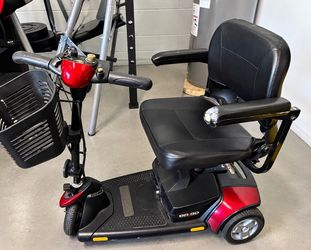 Electric mobility scooter