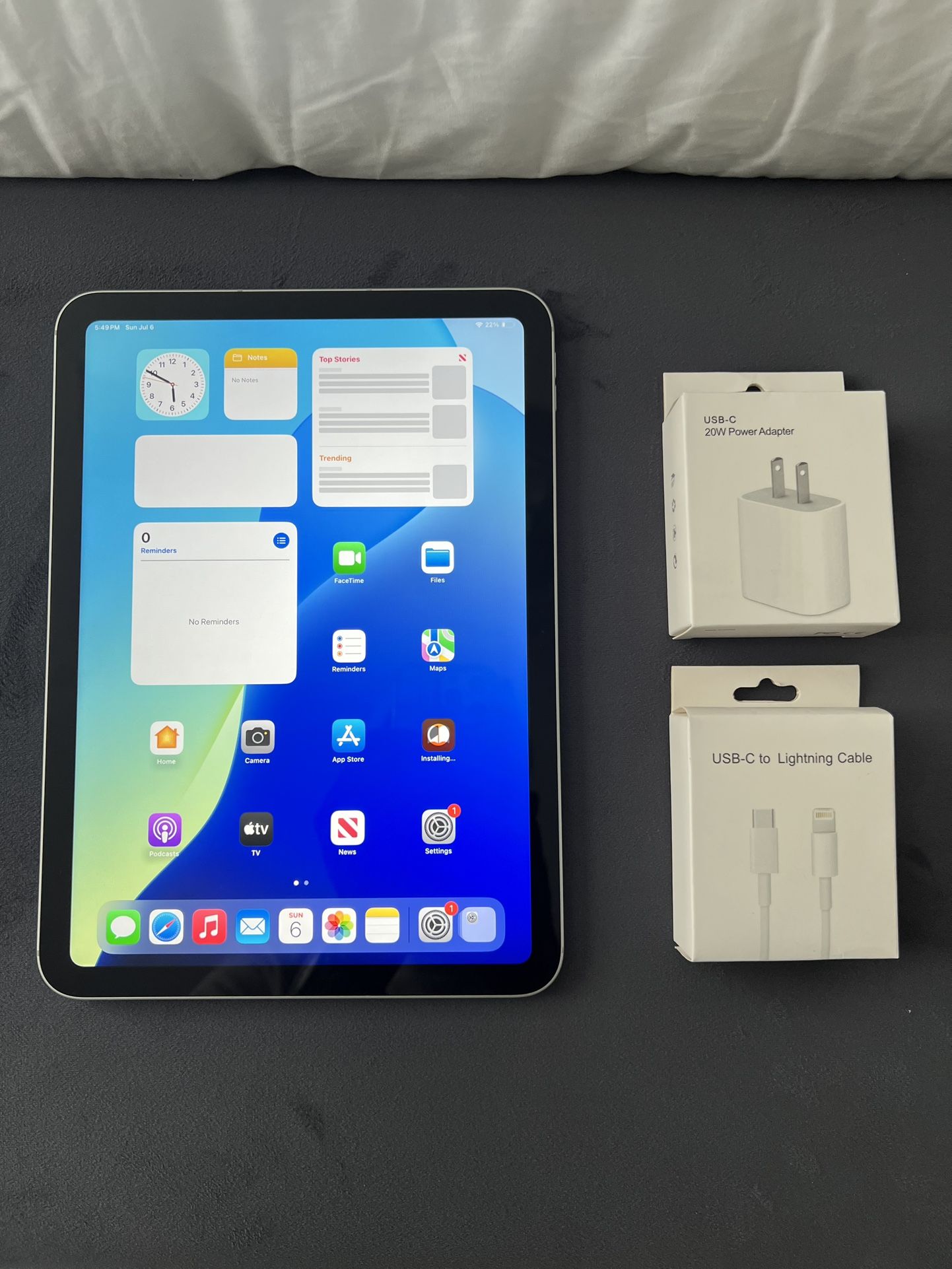 iPad 10th Gen WiFi + Cellular