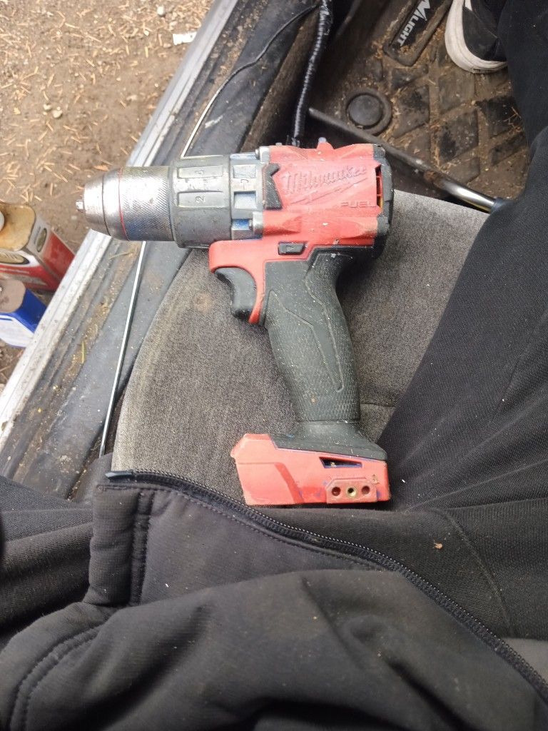 Milwaukee M18 Hammer Drill