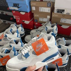 Jordan Retro 4 ‘Military Blue’ 