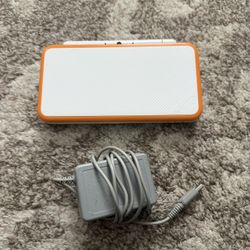 Nintendo 2ds Xl Console White