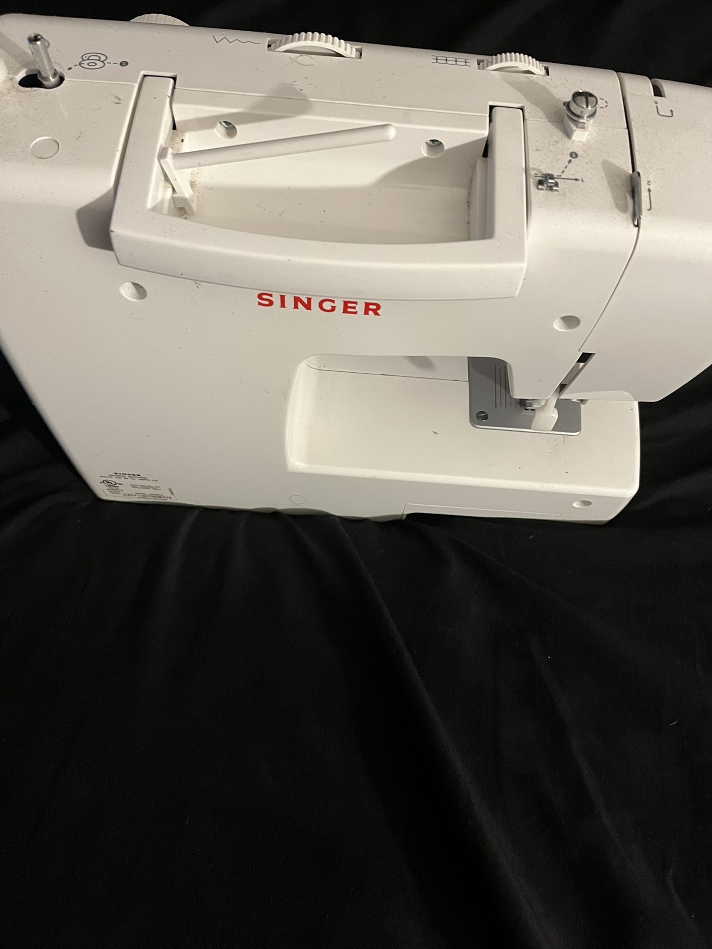 Singer Simple 3232 Electric Sewing Machine