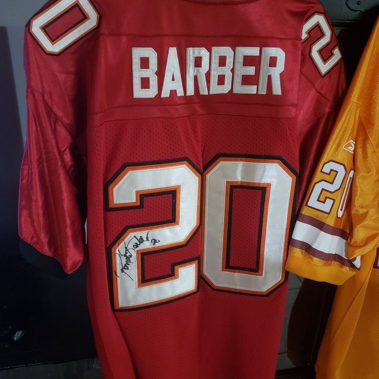 Ronde Barber Autograph Jersey for Sale in Town 'n' Country, FL