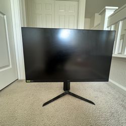 32 Inch Ultra Wide monitor 