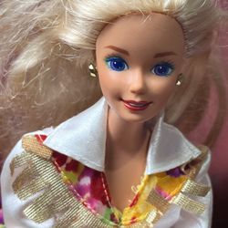 Vintage Barbie Doll 1966 blonde hair, blue eyes fashion blouse mattel malaysia
