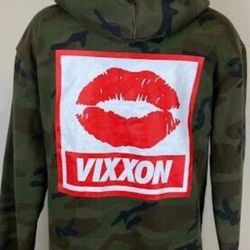 Vixxon Medium Women Zip-Up Camo Hoodie