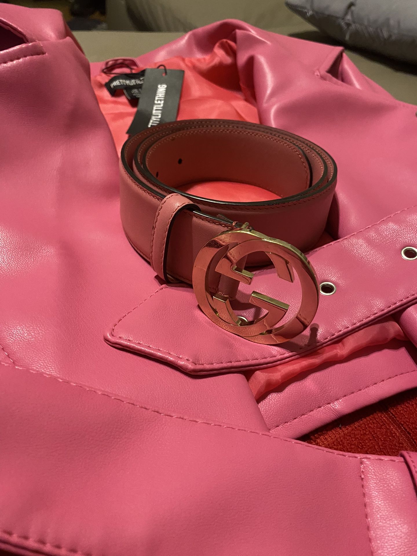 Pink Gucci Belt Size 80 (32) Official