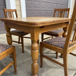Antique Oak Dining Table With Pull Out Extensions And 4 Chairs