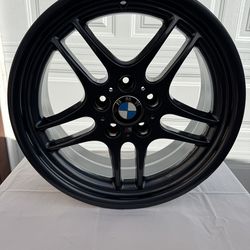 BMW  M parallels 4 wheels Square set 18x8 center bore 72.56