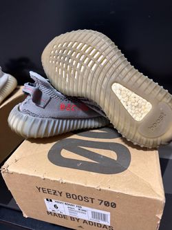 Adidas Yeezy Boost 350 V2 Beluga Size 6