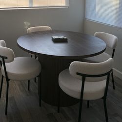 Dinning Table